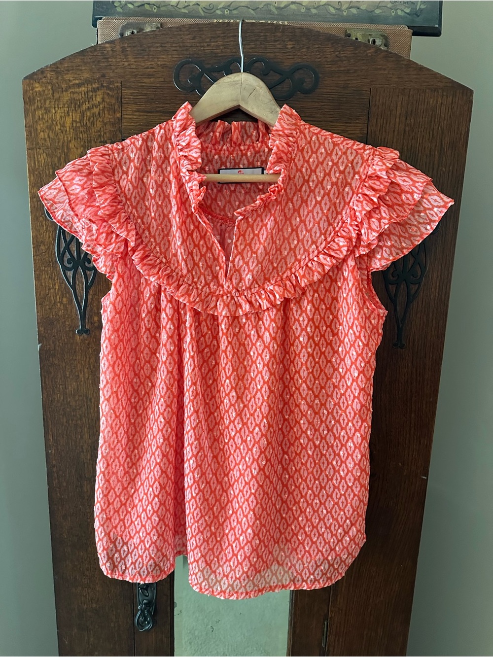 CK Bradley Women’s Coral and Orange Ruffle Trim Blouse Size Small Preppy Chic